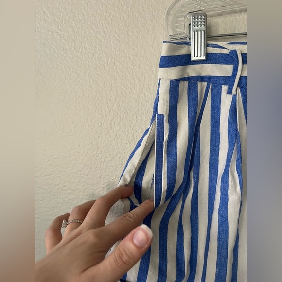 Alice + Olivia Blue & White Striped Linen Blend Shorts Women’s Size 2 - Picture 9 of 15